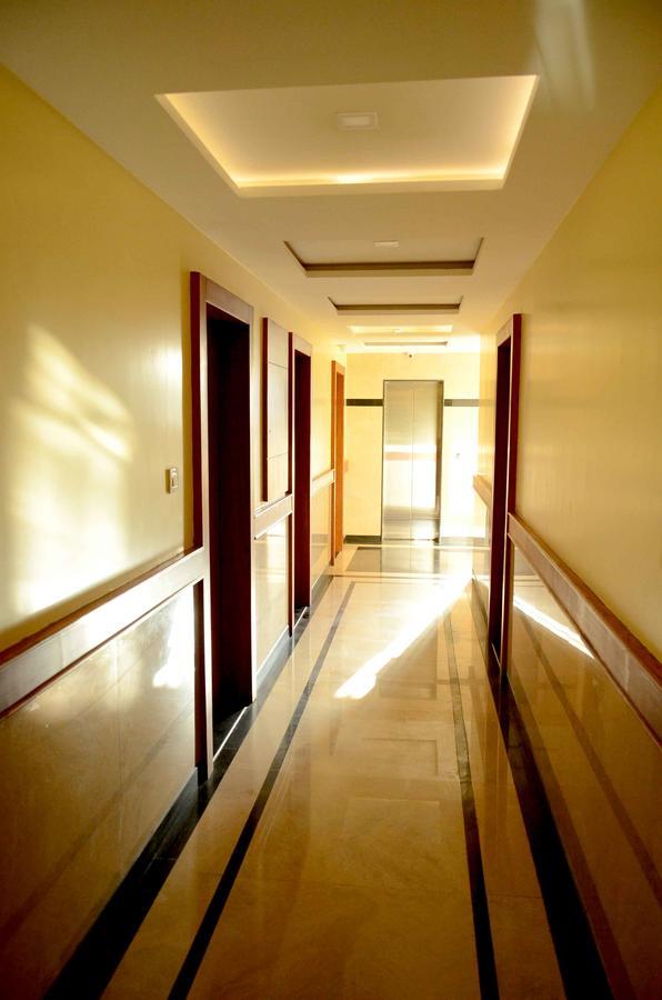 Hotel Shikhar Darshan 우자인 외부 사진